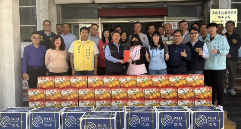 春節前夕送暖 陸淑美慰問警消致贈平安橘 新聞圖片