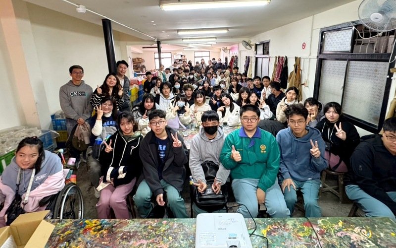 竹南高中推田野調查課程 走訪五穀文化村探索陶藝產業轉型 新聞圖片