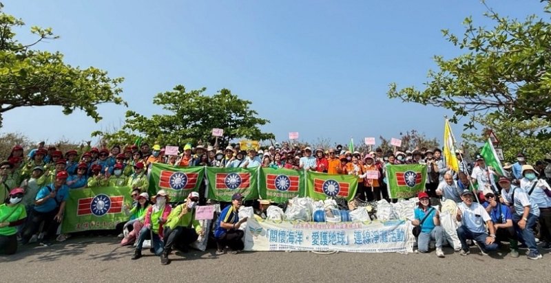 南北齊心 守護海洋 高市救國團青年節永續環保行動 新聞圖片