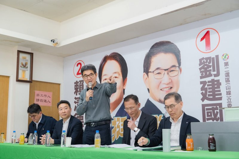 斗六鐵路高架化延宕爭議 地方質疑雲林縣政府規劃反覆、政治操作過重 新聞圖片