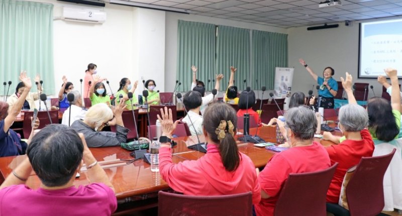反毒宣導成效深獲肯定!台灣無毒世界協會受邀赴屏東攜手過來人深化志工培訓