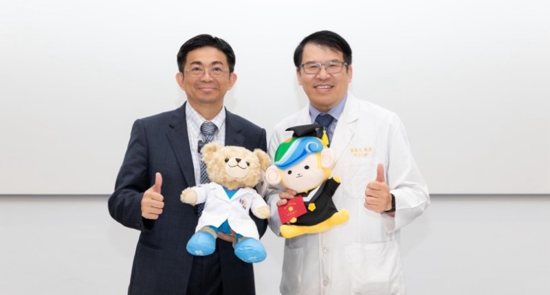 高雄長庚攜手中山大學續簽合作契約 打造醫學教育與智慧醫療新典範