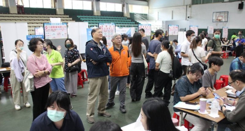 對接各產業求才熱潮  勞工局辦大型徵才活動助市民就業