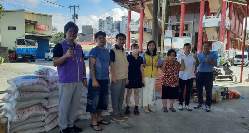 高市榮服處攜手愛心團隊  關懷旗山弱勢族群
