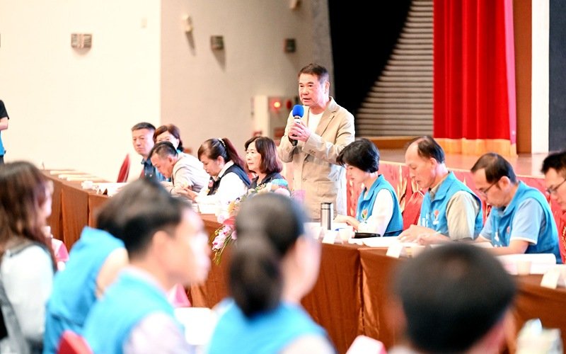 苗栗國中小校長會議登場      鍾東錦傾聽第一線聲音：允諾挹注資源力挺教育