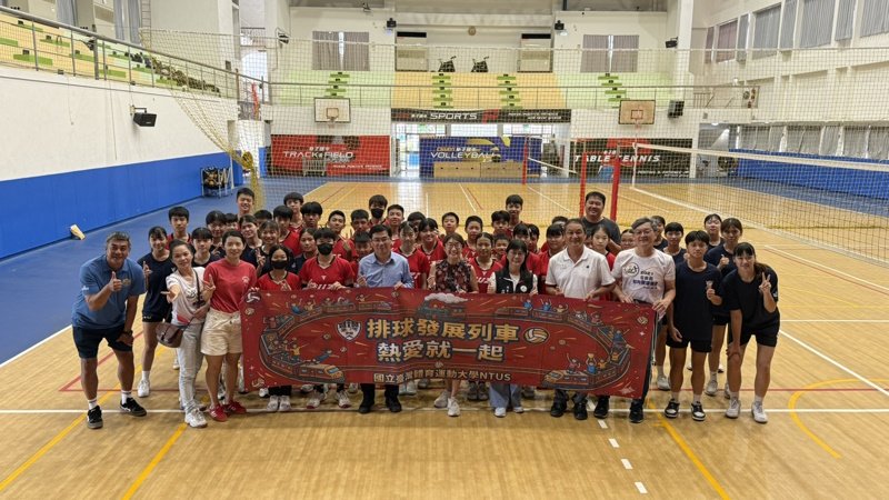 臺體大排球列車駛進嘉義　五天巡迴七校扎根基層