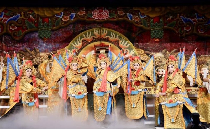台南舉重館轉型藝術館今開館  明華園戲團營運