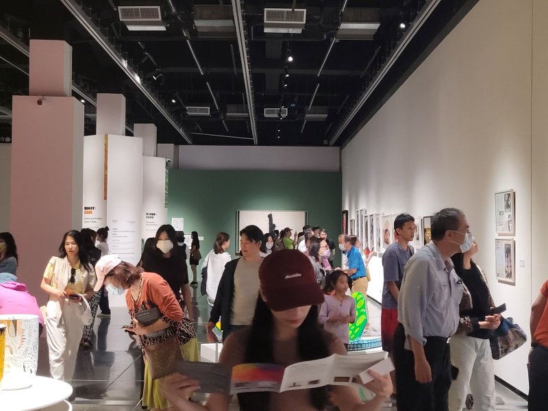 「當繁花盛開」展期倒數 把握暑假尾聲快衝屏東縣立美術館