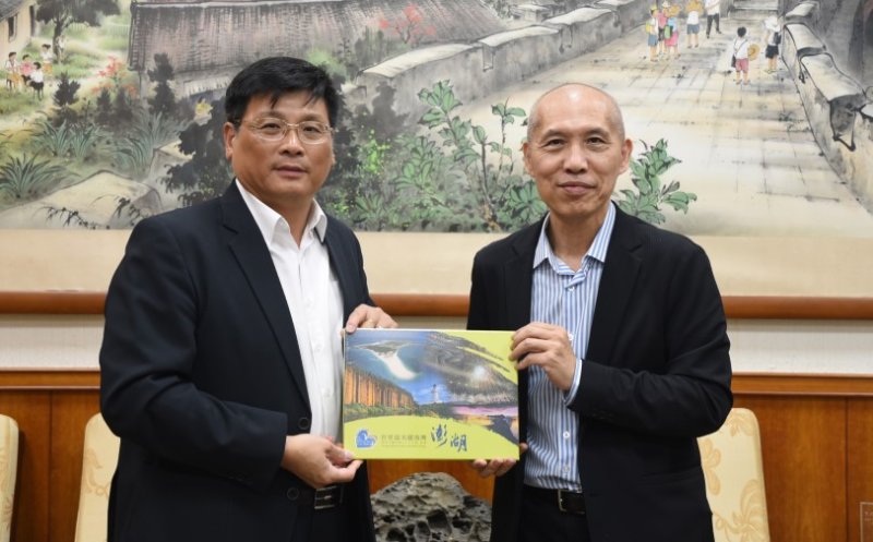林皆興會見台航董事長魏健宏　攜手為藍色公路觀光注入新動能