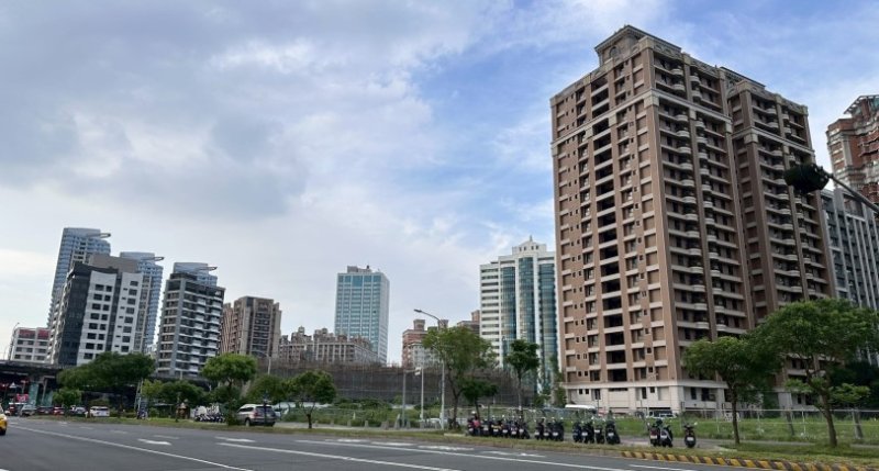 新北市115年9月份房市交易移轉棟(戶)數增加12.1%