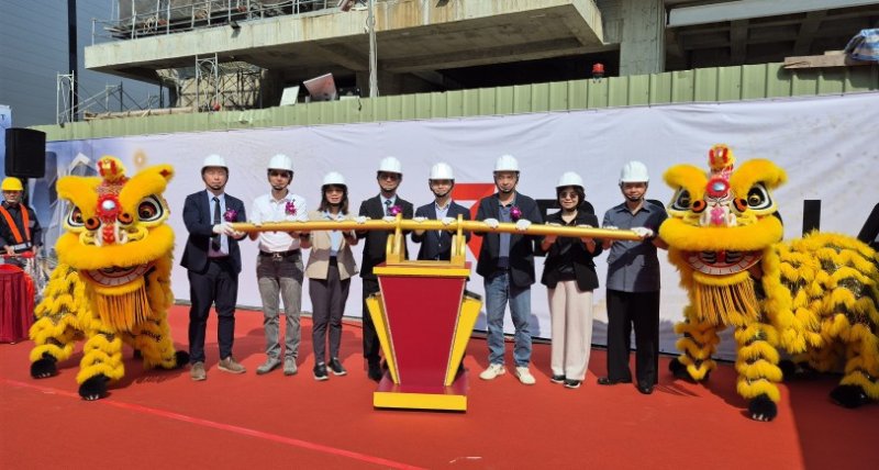 瑞儀光電持續深耕高雄 新建廠房今上梁 估創造300個就業機會