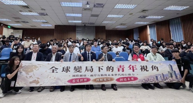 AI會搶飯碗還是企業更缺人？樹德科大邀產官學共談青年職涯