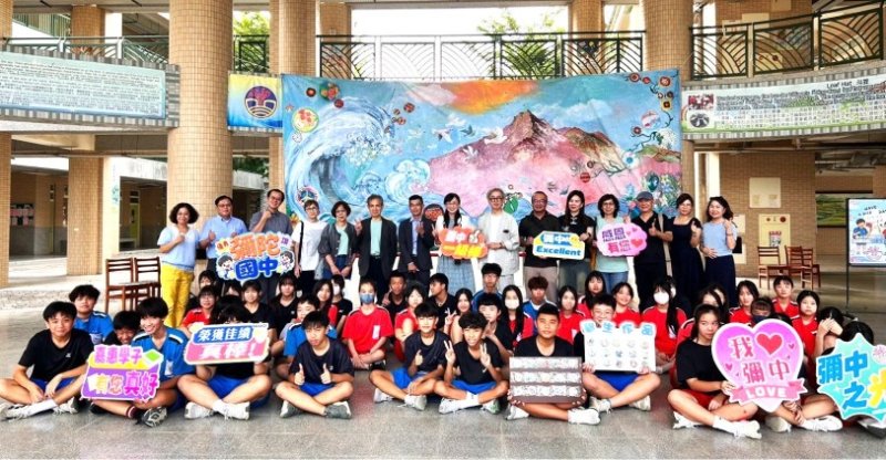 台灣作品首登長崎格爾尼卡和平展　日本主辦團隊訪彌陀國中致謝