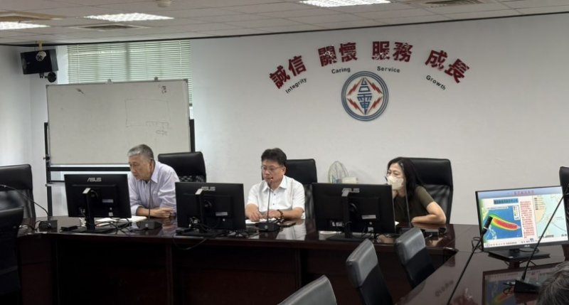 琵颱風掠過外海  台電高雄區處全力戒備防颱  請民眾多利用網路通報查詢停復電資訊